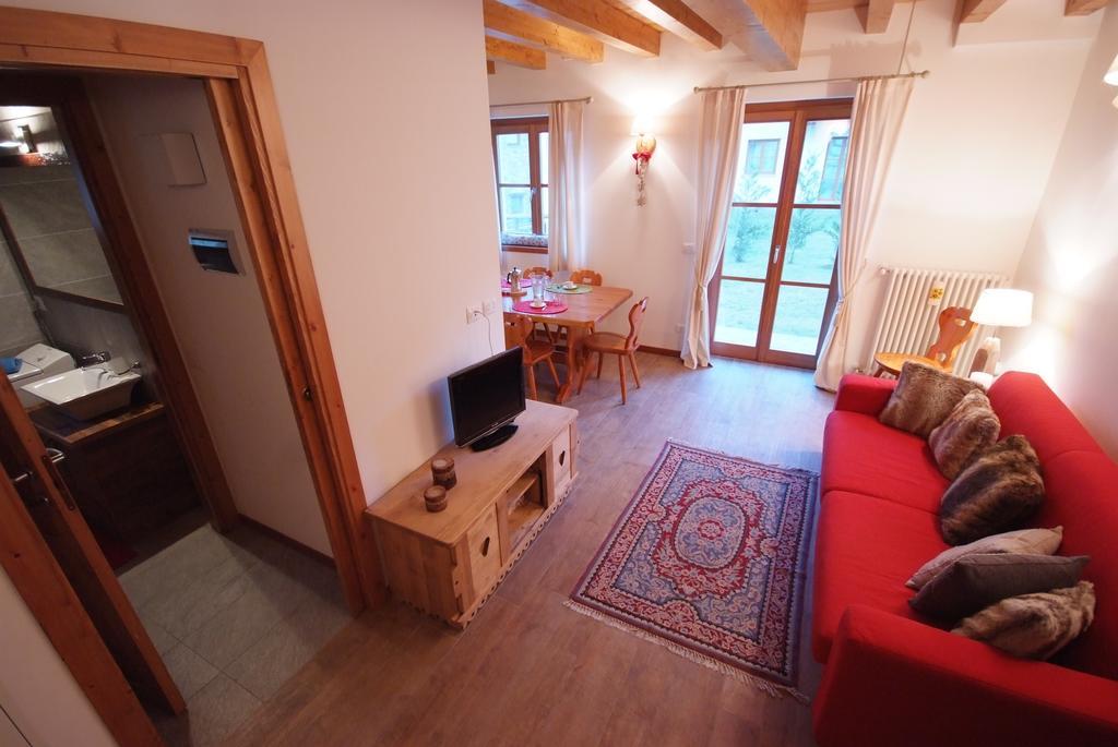 Villaggio Delle Alpi Pré-Saint-Didier Exteriör bild