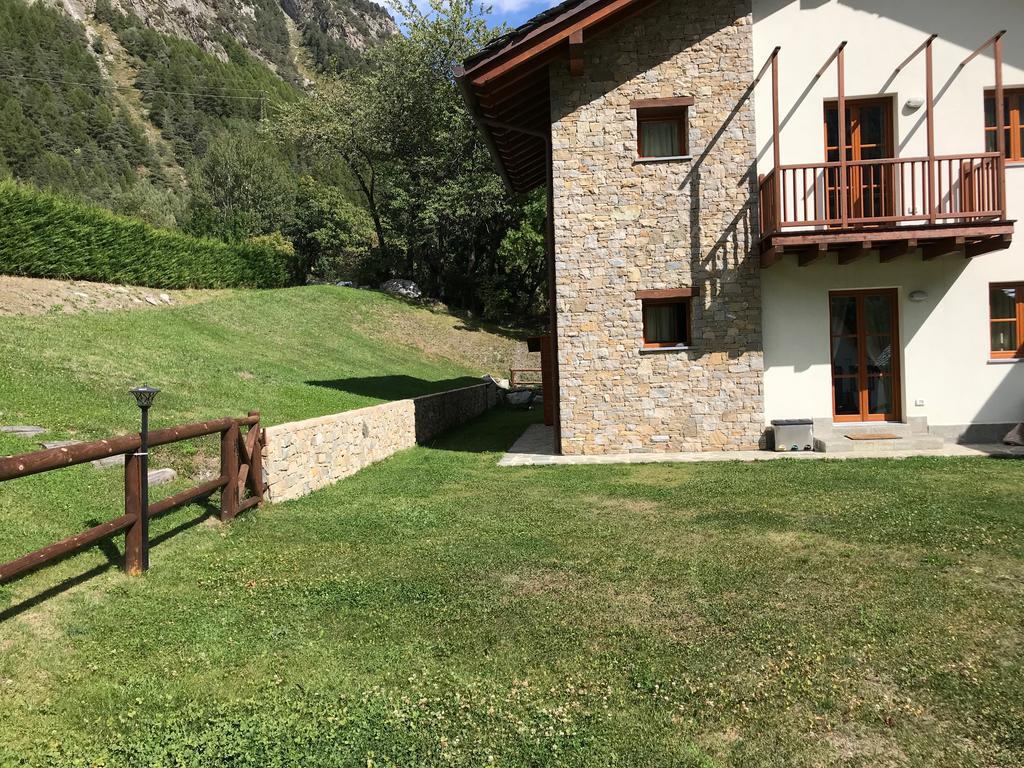 Villaggio Delle Alpi Pré-Saint-Didier Exteriör bild