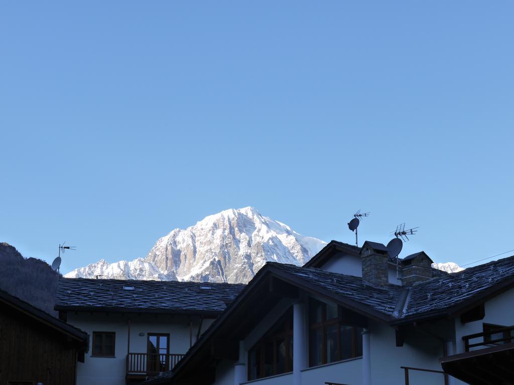 Villaggio Delle Alpi Pré-Saint-Didier Exteriör bild